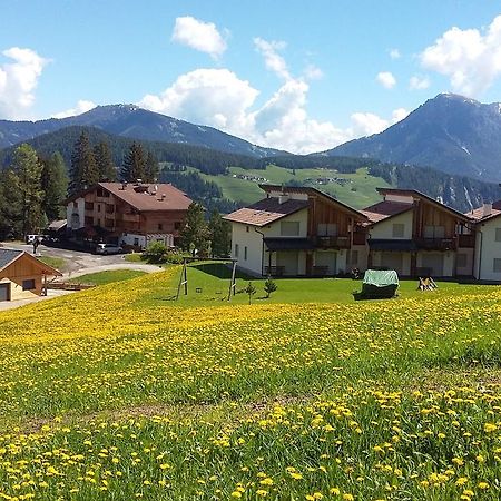 Chalet Frapes San Martino in Badia Bagian luar foto