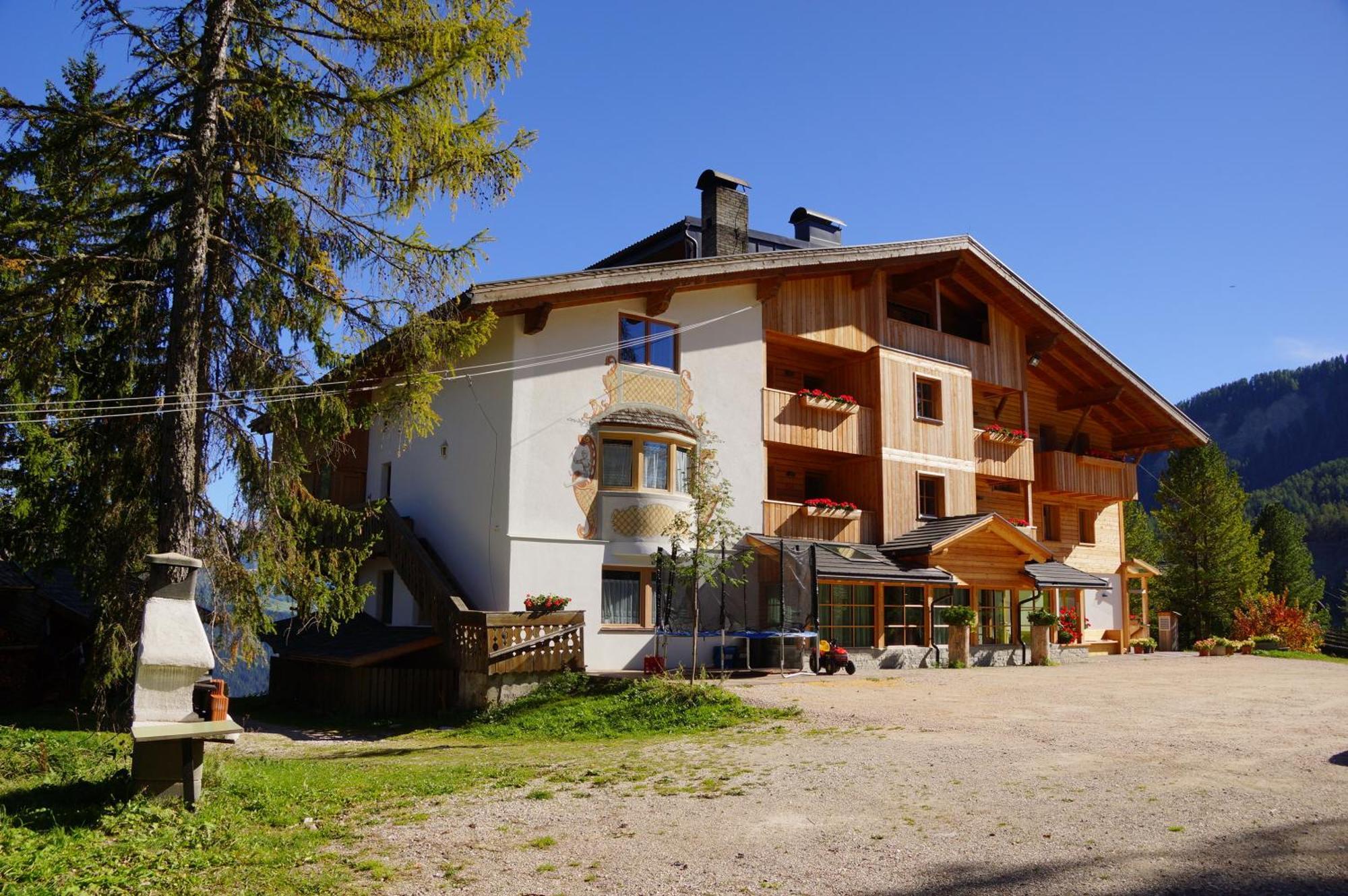 Chalet Frapes San Martino in Badia Bagian luar foto
