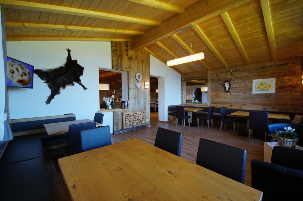 Chalet Frapes San Martino in Badia Bagian luar foto