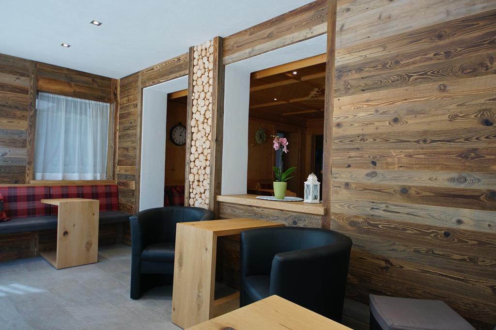 Chalet Frapes San Martino in Badia Bagian luar foto