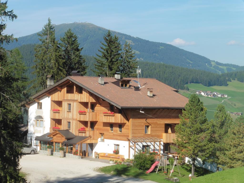 Chalet Frapes San Martino in Badia Bagian luar foto